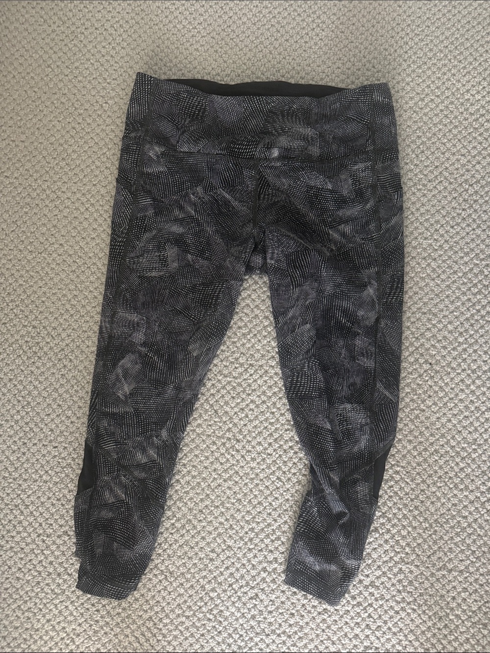 lululemon athletica Black & Gray Patterned Women's Leggings size 12 euc